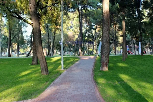 İzmir Büyükşehir Belediyesi Hasanağa Bahçesi