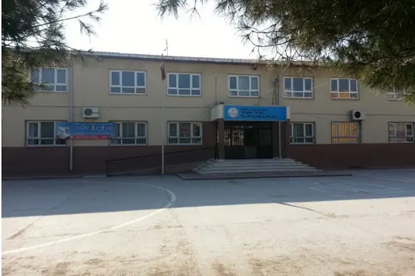 Bergama 100. Yıl İlkokulu