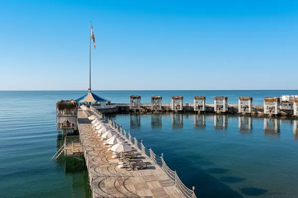 Adin Beach Hotel