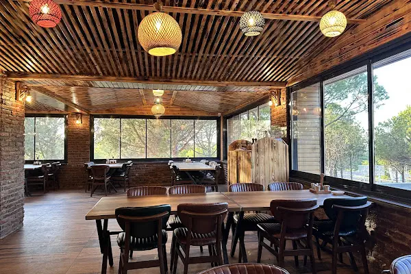 Sefer Cafe & Bistro