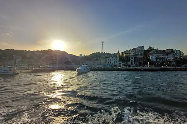 Arnavutköy Vapur İskelesi