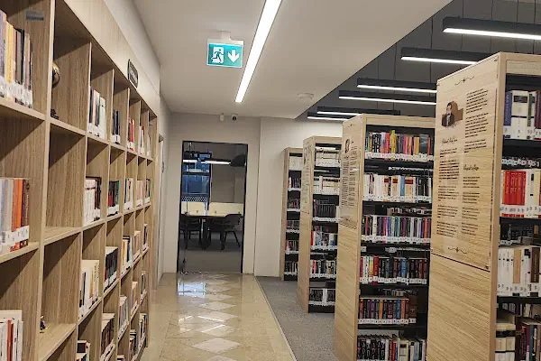 Arnavutköy Belediyesi Necip Fazıl Kısakürek Kütüphanesi