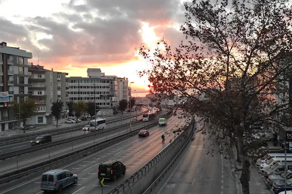Şükrübey Metrobüs Durağı