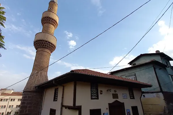 İki Şerefeli Cami