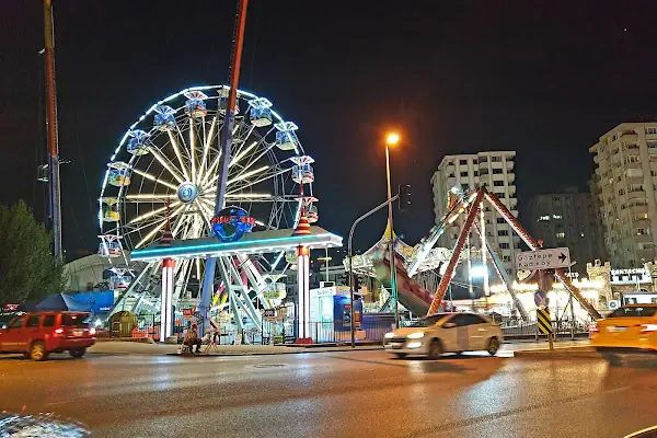 Bostancı Lunapark