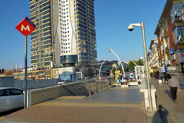 Dutluk Metro Durağı