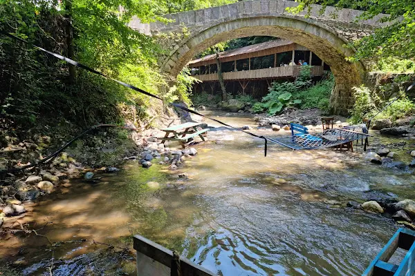 Yuvacık şelalesi