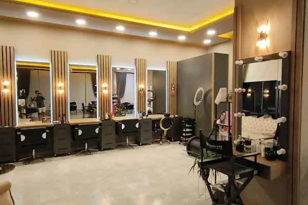 Backstage Beauty Salon Avsallar