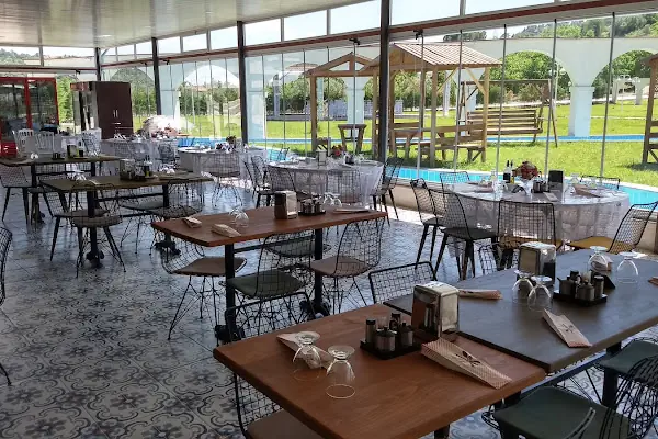 Sağlam restaurant Bergama / Babadan Usta İşleri