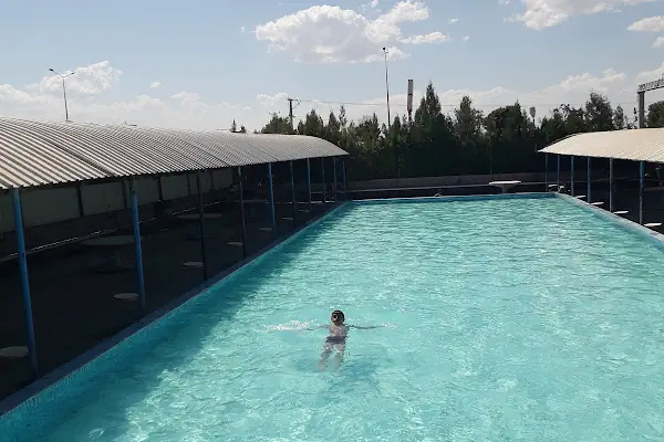 Kapalı Yüzme Havuzu