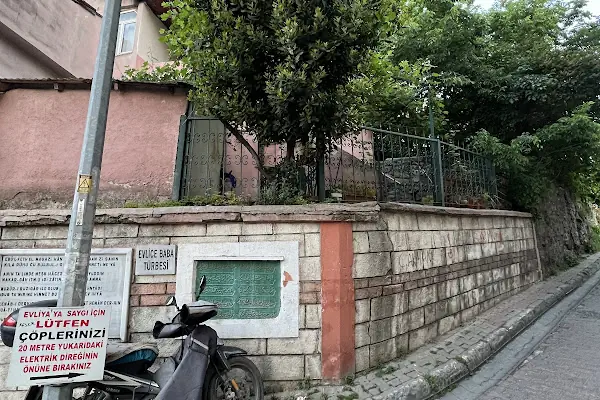 EVLİCE BABA TÜRBESİ