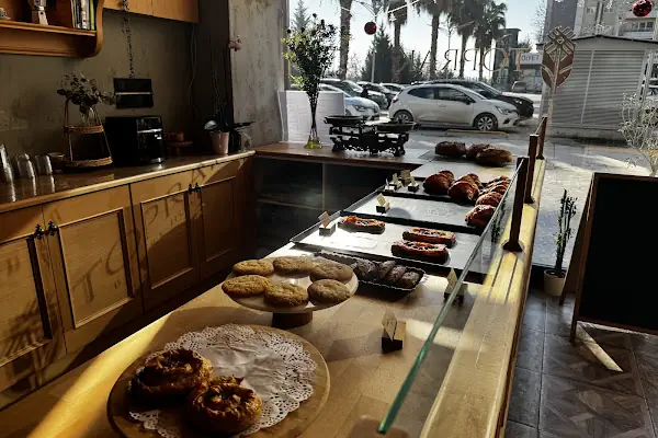 Toprak Bakery House