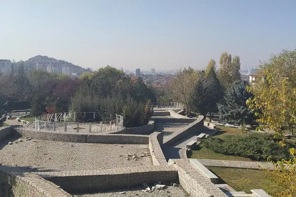Örnek Parkı