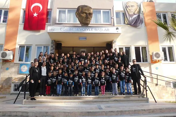 Alaylı Ortaokulu