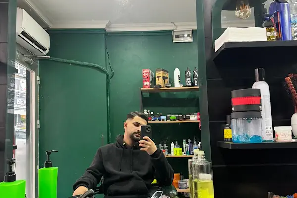 İkizler Erkek Kuaförü