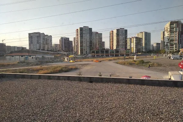İstanbul Yolu Metro İstasyonu