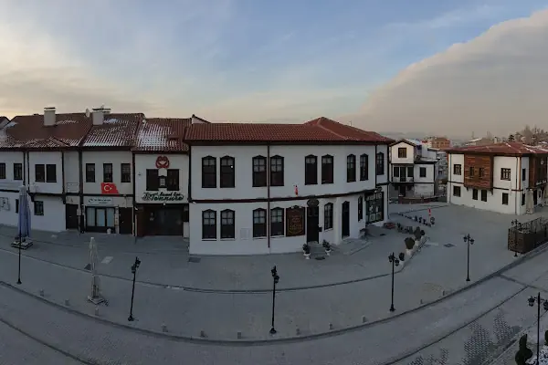 Doktor Emin Acar Ruh ve Sinir Hastalıkları Mütehasısı
