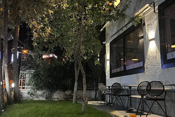 Lokasyon Garden Lounge &amp; Restaurant