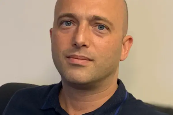 Op. Dr. Hakan Kıvılcım-İzmir Ortopedi ve Travmatoloji- Manuel Terapi Uzmanı