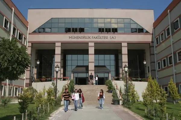 Kocaeli Üniversitesi Mühendislik Fakültesi Dekanlık
