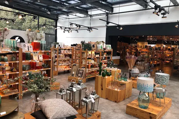 Paşabahçe Mağazaları - Bodrum Avenue AVM