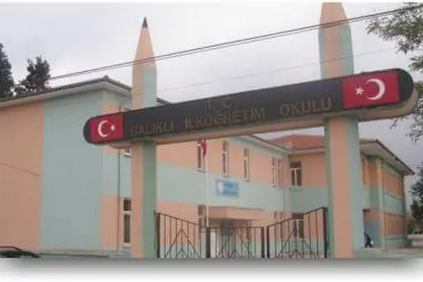 Balıklı Ortaokulu