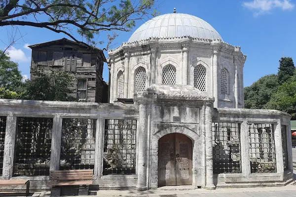 Ferhad Paşa Türbesi