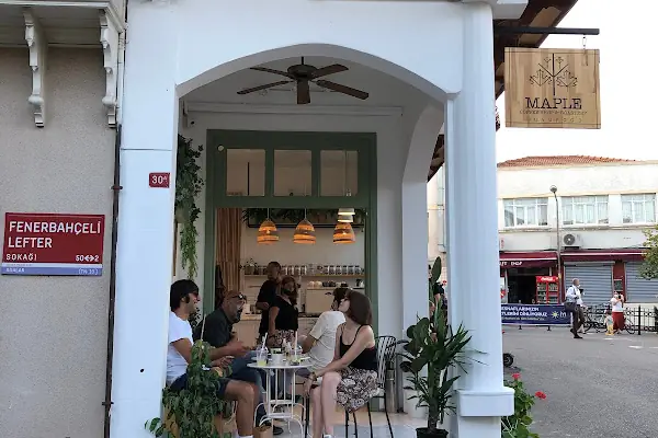 Maple Coffeeshop Büyükada