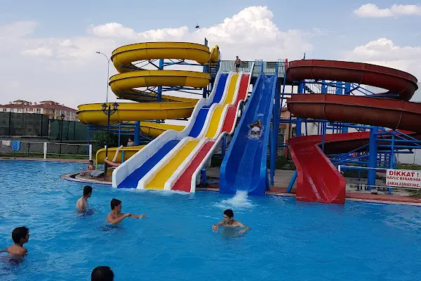 ATAPARK SPOR VE EĞLENCE MERKEZİ