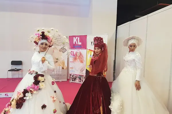 Angeles bayan Kuaföru