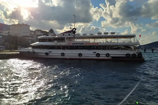 İDO Büyükada Deniz Otobüsü İskelesi