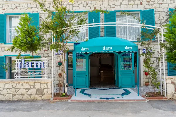 Dam Hotel Lara
