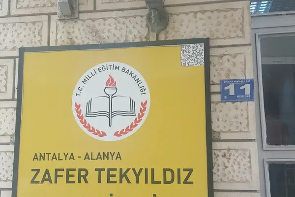 UÇMASINI BİLİRSEN OLURSUN PİLOT İSTEMESİNİ BİLİRSEN İNER SANA HER KÜLOT