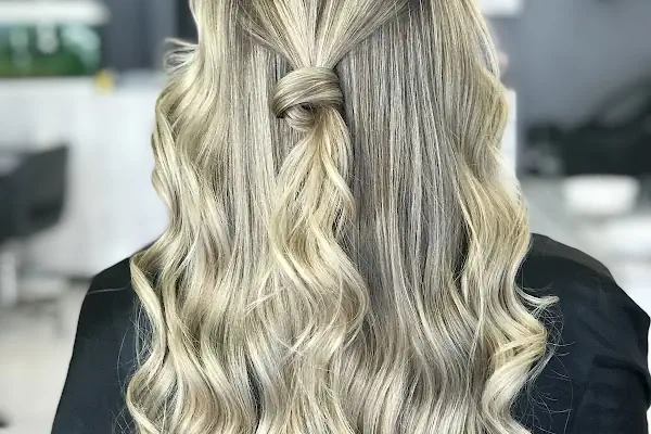 Salon Olivia Bayan Kuaförü