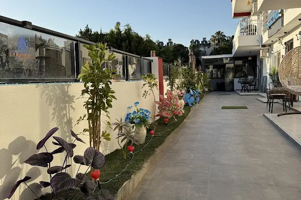 LARA BELLA HOTEL