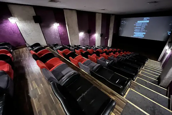 Airport Sinema