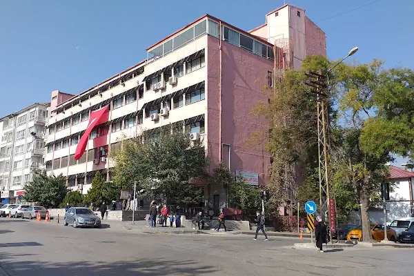 Ulucanlar Göz Eğitim ve Araştırma Hastanesi