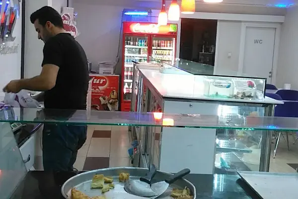 Nur Pastaneleri