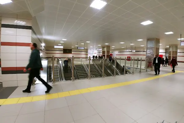 İETT Altunizade Durağı