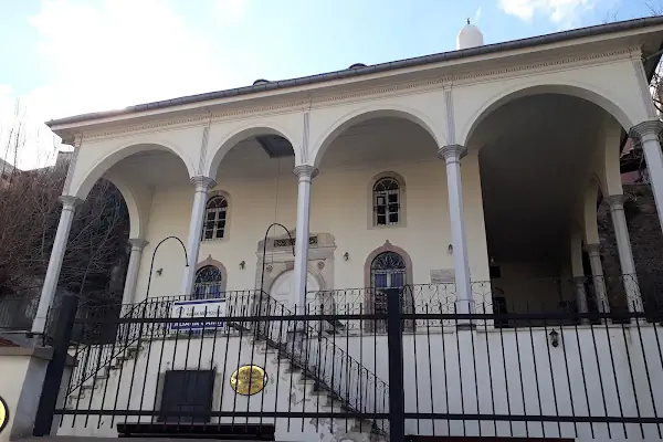 Aliağa Cami