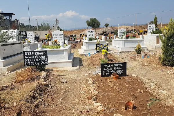 Sarnıç Mezarlığı