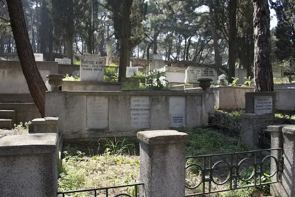 Büyükada Müsluman Mezarlığı