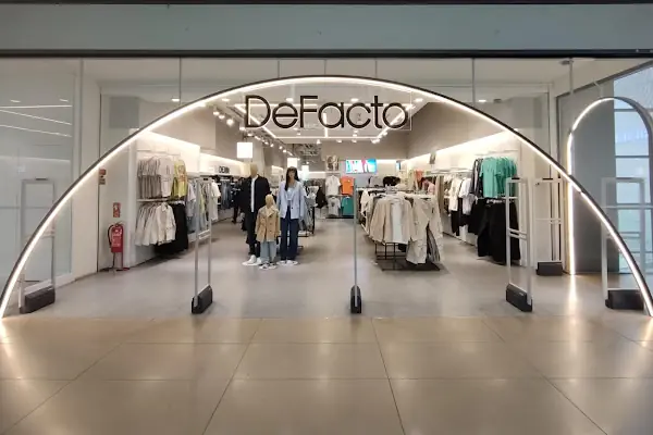 DeFacto