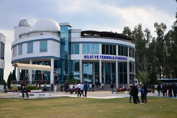 Çağ Üniversitesi