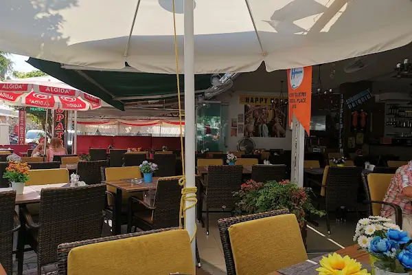 Kleopatra Restaurant kebab grill pizza steak