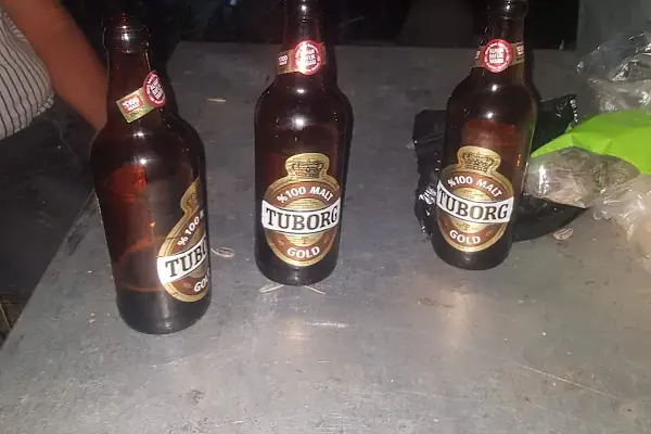 Ova gazinosu içkili eglençe yeri