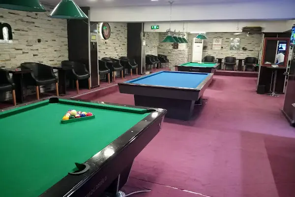 Salon 8 Bilardo