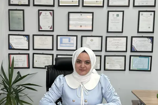 Lâl Psikoloji Elif Akgün Yarımoğlu