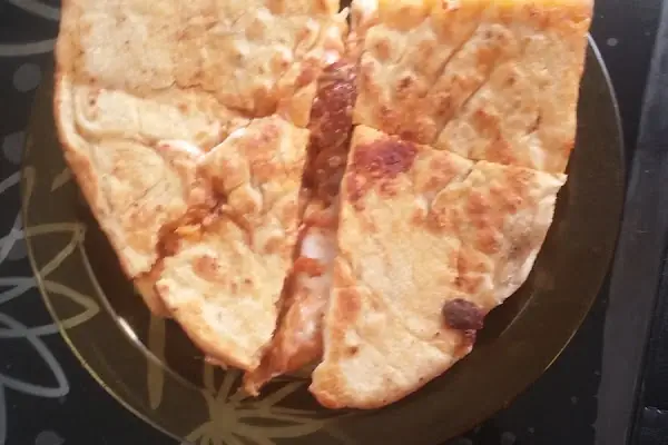 Çiçekler Pide Fırını
