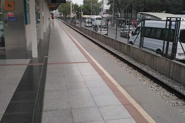 Mimar Sinan - BTÜ Metro İstasyonu